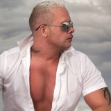 Andy Mandestripper Sky